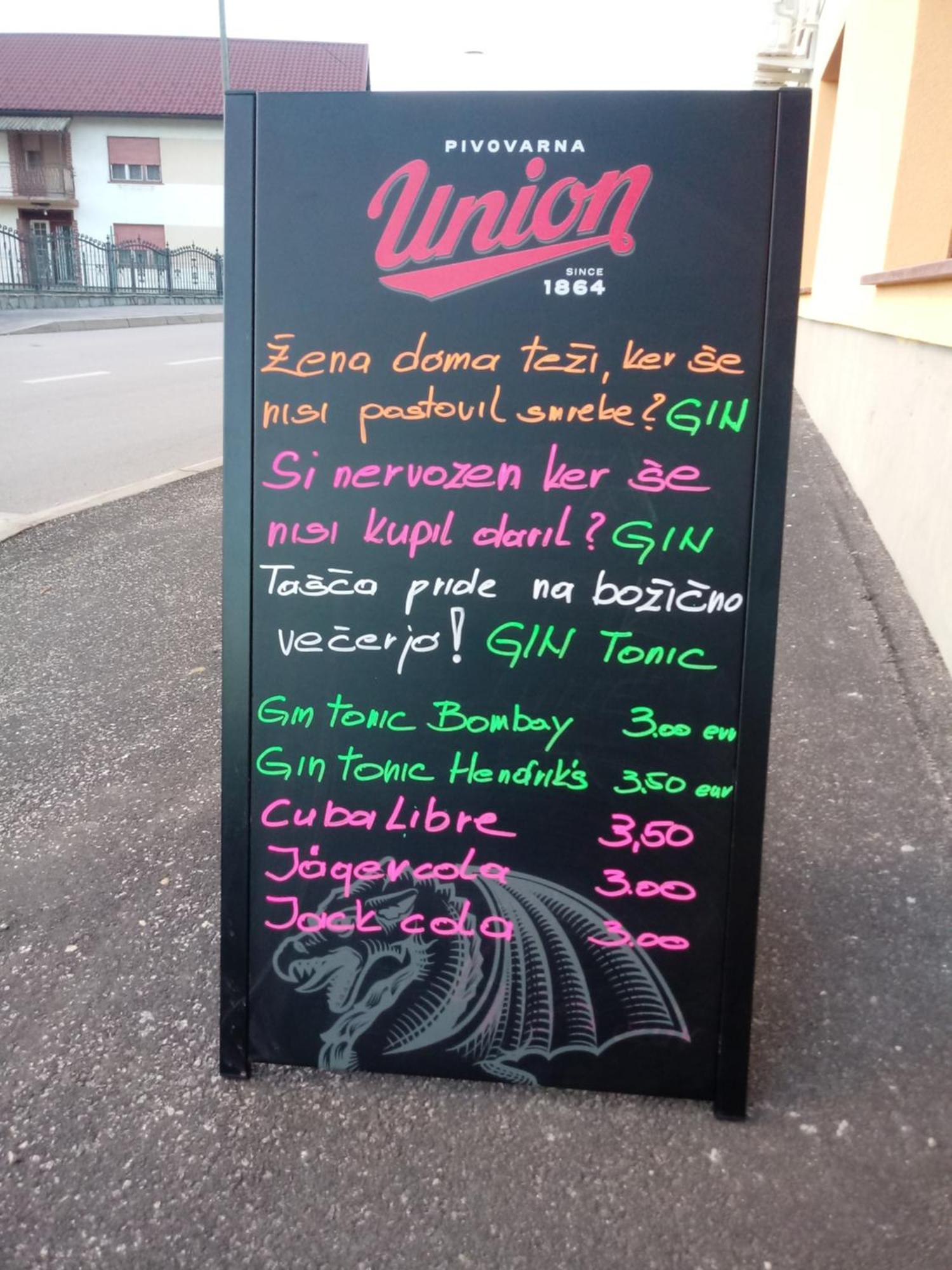 Guesthouse Zivko Dobrovce Zewnętrze zdjęcie