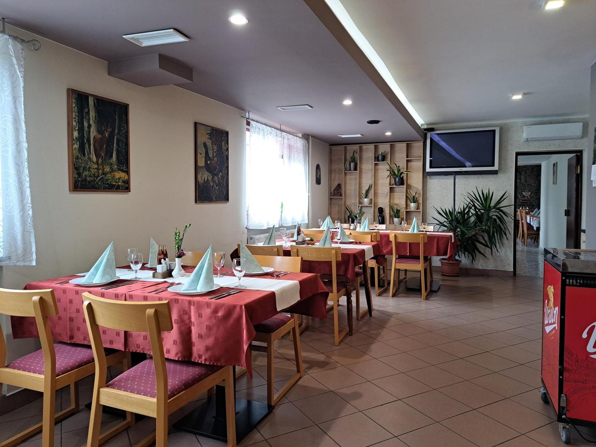 Guesthouse Zivko Dobrovce Zewnętrze zdjęcie