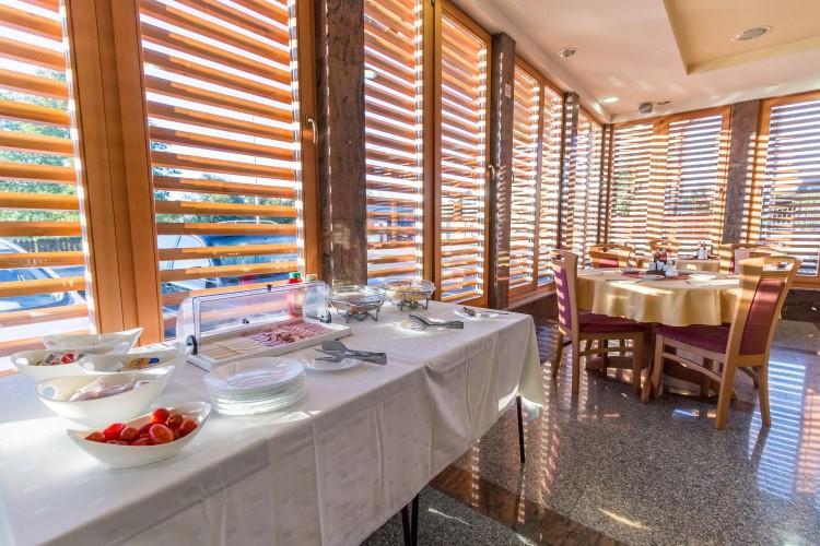 Guesthouse Zivko Dobrovce Zewnętrze zdjęcie