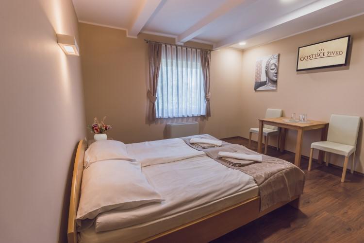 Guesthouse Zivko Dobrovce Zewnętrze zdjęcie